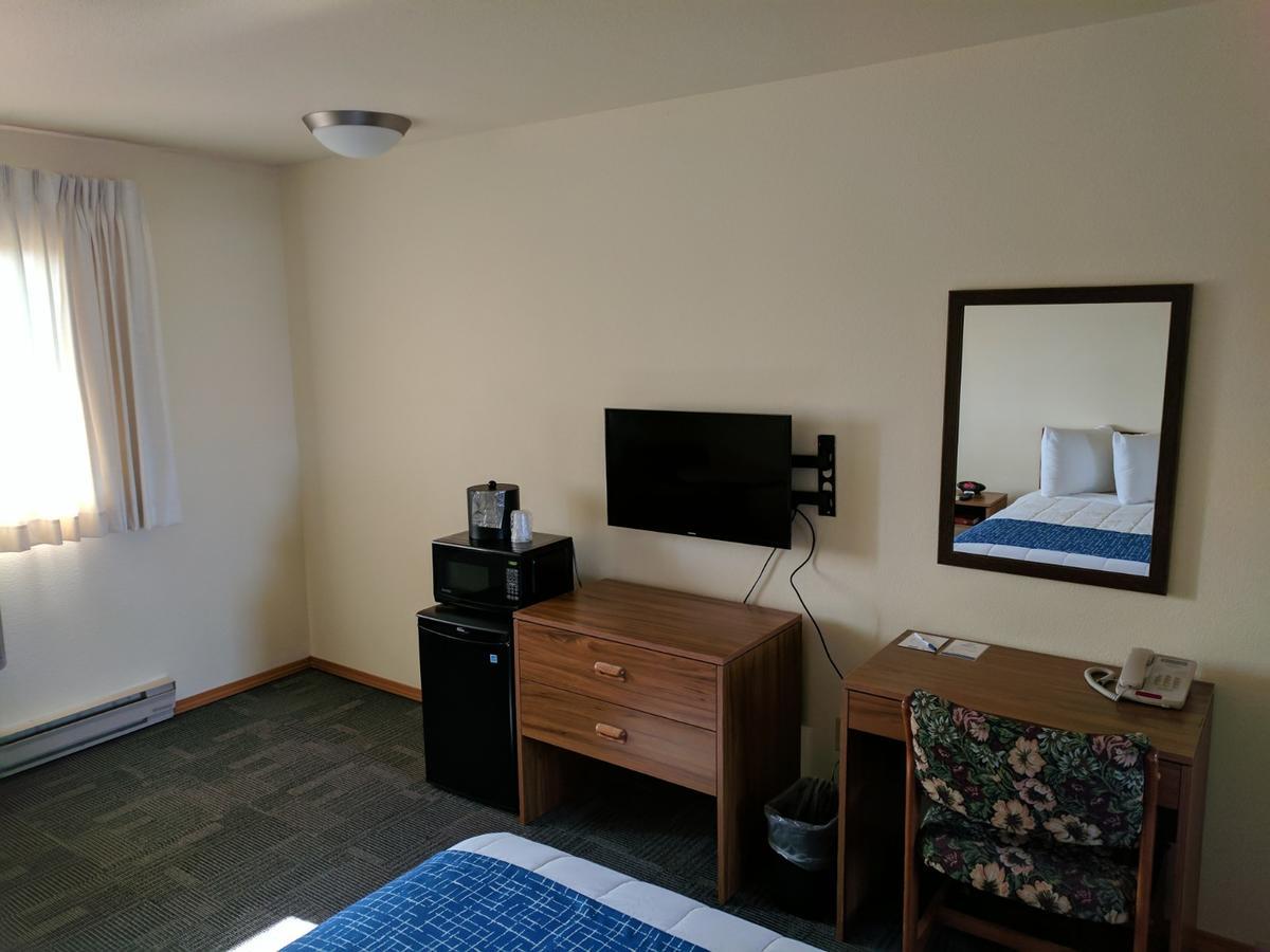 Travelodge By Wyndham Three Forks Εξωτερικό φωτογραφία